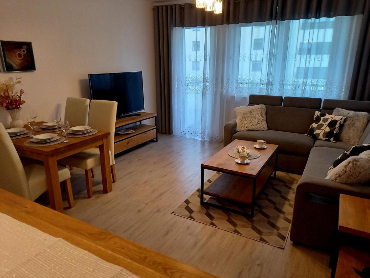 Apartament Green Park สตาโรการ์ด กดังสกี ภายนอก รูปภาพ